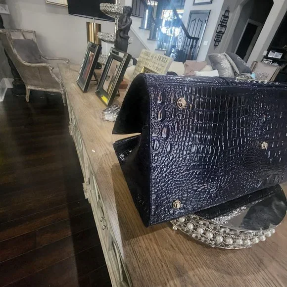 NWT Rare Color Authentic Blue Brahmin Genuine Leather Anywhere - Picture 3 of 11